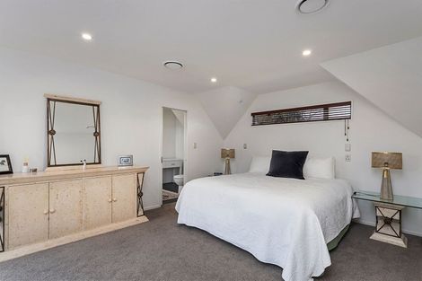 Photo of property in 1 Daresbury Lane, Fendalton, Christchurch, 8014