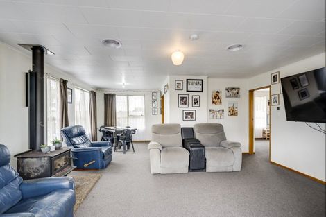 Photo of property in 64 Columbus Crescent, Flaxmere, Hastings, 4120