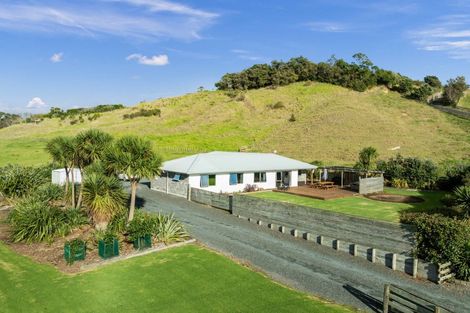 Photo of property in 32 Mccathie Road, Ruakaka, Whangarei, 0171