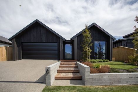 Photo of property in 6 Cheviot Street, Jacks Point, 9371