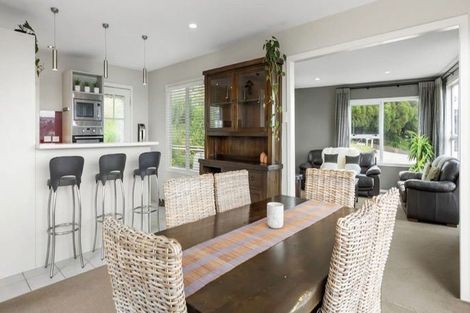 Photo of property in 1104 Whangaparaoa Road, Tindalls Beach, Whangaparaoa, 0930