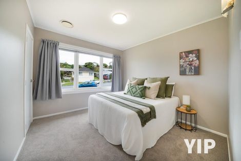Photo of property in 54 Batchelor Street, Newlands, Wellington, 6037