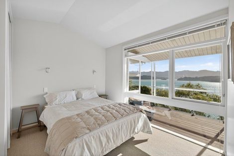 Photo of property in 348 Marine Drive, Charteris Bay, Governors Bay, 8971