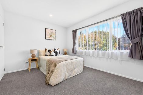 Photo of property in 10 Sophie Lane, Henderson, Auckland, 0612