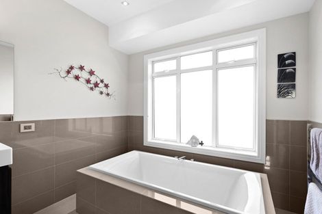 Photo of property in 74 Tai Patena Place, Tauwhare, Hamilton, 3287