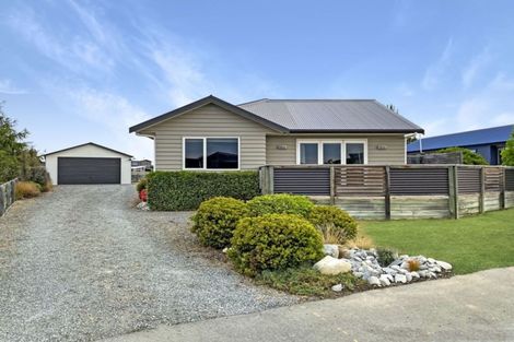 Photo of property in 3 Rhoboro Road, Twizel, 7901