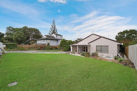 Photo of property in 1/8 Mcinnes Road, Weymouth, Auckland, 2103