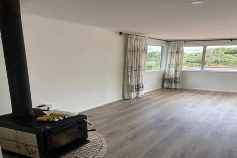 Photo of property in 31 Sequoia Place, Sunnynook, Auckland, 0620