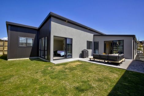 Photo of property in 79 Drysdale Road, Jacks Point, 9371