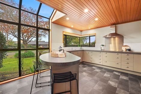 Photo of property in 80 Apsley Drive, Avonhead, Christchurch, 8042