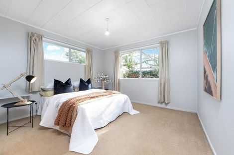 Photo of property in 1 Murillo Place, Henderson, Auckland, 0612