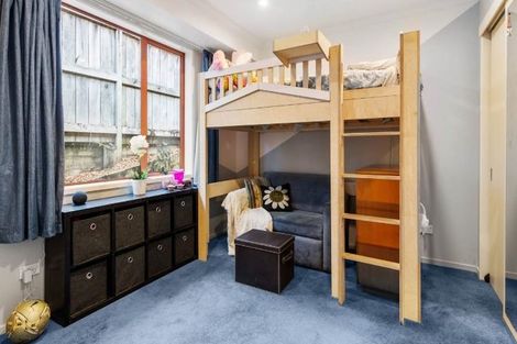 Photo of property in 69 Roberta Crescent, Orewa, 0931