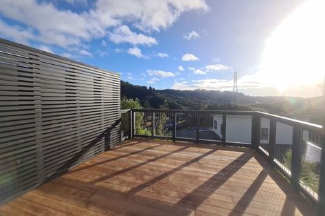 Photo of property in 2 Bee Lane, Whitby, Porirua, 5024