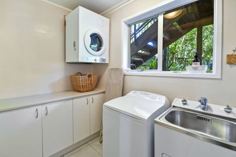 Photo of property in 77 Red Hill Road, Red Hill, Papakura, 2110