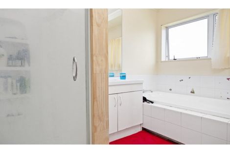 Photo of property in 104a Collingwood Road, Waiuku, 2123