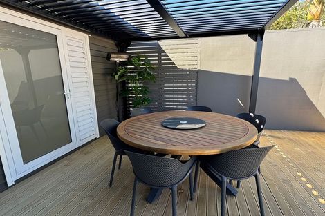 Photo of property in 5 Burness Road, Greenmeadows, Napier, 4112