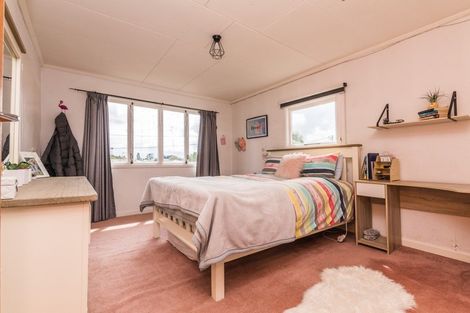 Photo of property in 39 Eglinton Street, Winton, 9720