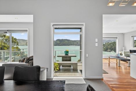 Photo of property in 303 Marine Drive, Charteris Bay, Lyttelton, 8971