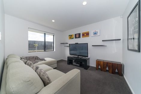 Photo of property in 24 Macdonald Heights, Feilding, 4702