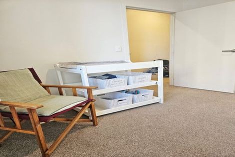 Photo of property in 4 Ceramic Lane, New Lynn, Auckland, 0600