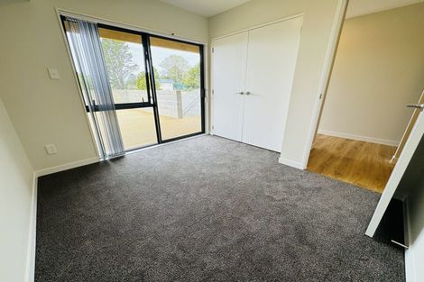 Photo of property in 309 Don Buck Road, Massey, Auckland, 0614