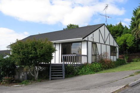 Photo of property in 1/60 John Downs Drive, Browns Bay, Auckland, 0630