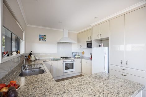 Photo of property in 70 Sunnyvale Street, Bell Block, New Plymouth, 4312