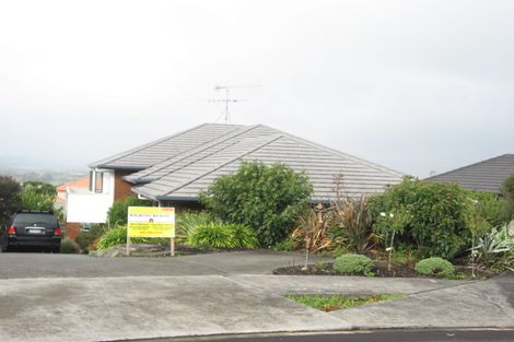 Photo of property in 16 Pat O'connor Place, Manurewa, Auckland, 2105