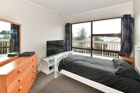 Photo of property in 836 Whangaparaoa Road, Manly, Whangaparaoa, 0930