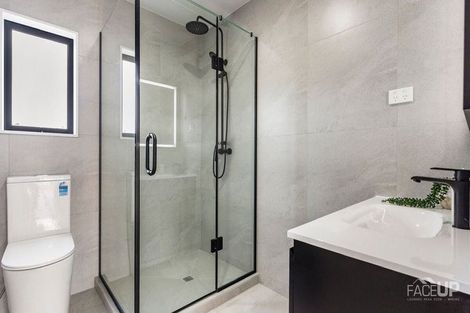 Photo of property in 43a Mirrabooka Avenue, Botany Downs, Auckland, 2010