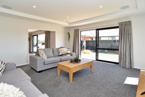 Photo of property in 4 Wairepo Close, Rangiora, 7400