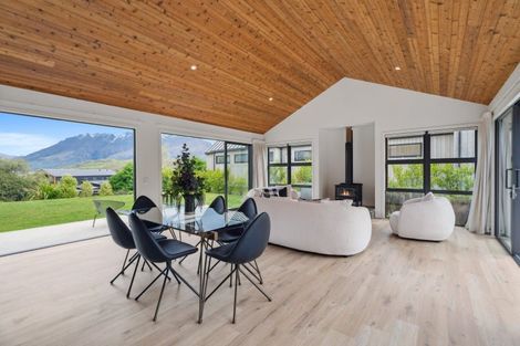 Photo of property in 4 Durness Court, Jacks Point, Queenstown, 9371
