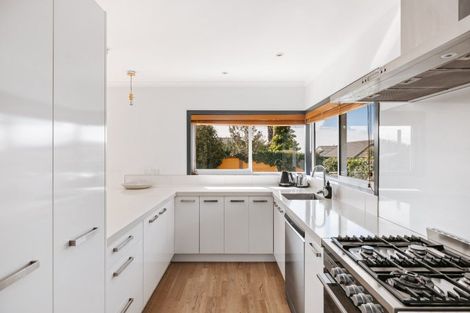 Photo of property in 2/203 Oceanbeach Road, Mount Maunganui, 3116