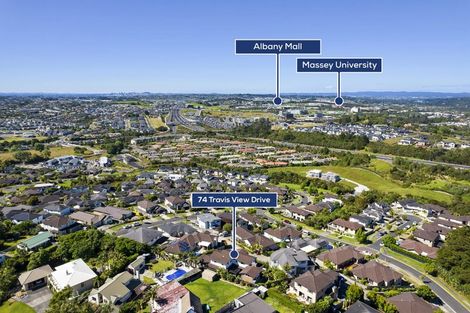 Photo of property in 74 Travis View Drive, Fairview Heights, Auckland, 0632