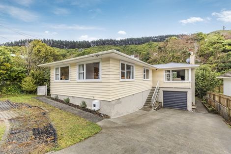 Photo of property in 58 Chester Road, Tawa, Wellington, 5028
