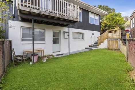 Photo of property in 1/6 Ellice Road, Totara Vale, Auckland, 0629