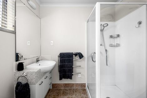 Photo of property in 34 Terracotta Drive, Blockhouse Bay, Auckland, 0600