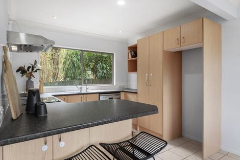 Photo of property in 1/122 Manuka Road, Bayview, Auckland, 0629