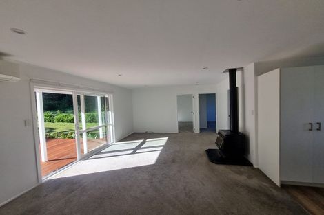 Photo of property in 388 Muriwai Road, Waimauku, 0881