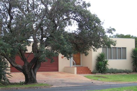 Photo of property in 11 The Southern Isle, Omaha, 0986