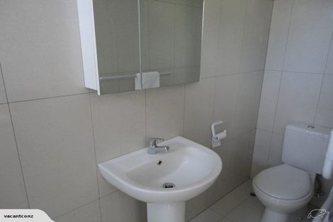 Photo of property in 105 Rongotai Road, Kilbirnie, Wellington, 6022