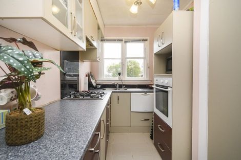 Photo of property in 9/288 College Street, West End, Palmerston North, 4410