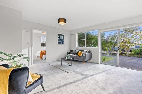 Photo of property in 1/17b Russell Road, Manurewa, Auckland, 2102