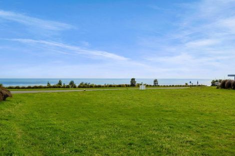 Photo of property in 3 Te Umu Hapuku Lane, Waiwhakaiho, 4312