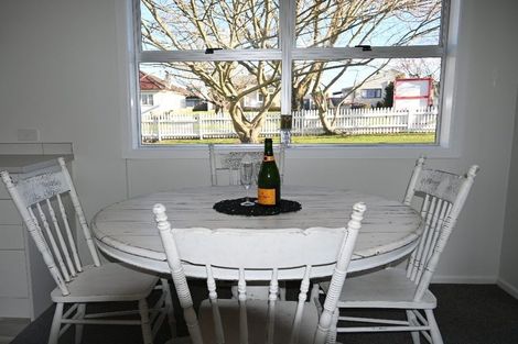 Photo of property in 10 Olwyn Terrace, Dinsdale, Hamilton, 3204