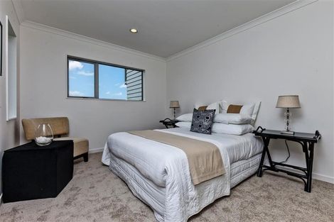 Photo of property in 44 Butler Stoney Crescent, Silverdale, 0932