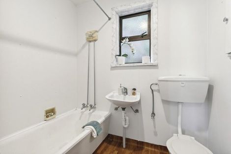 Photo of property in 48 Buckley Road, Southgate, Wellington, 6023