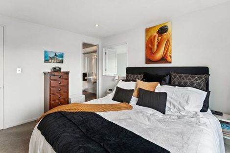 Photo of property in 1/64 Holly Road, St Albans, Christchurch, 8014