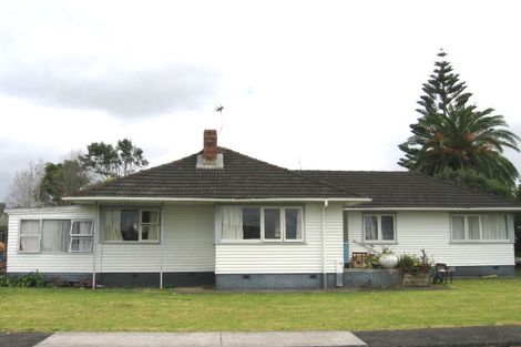 Photo of property in 3 O'donn Avenue, Beach Haven, Auckland, 0626