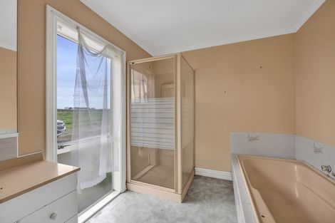 Photo of property in 41 County Drive, Hawera, 4610